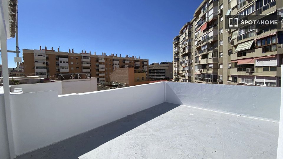 Double room Malaga, 9 beds, 370m² — photo 9