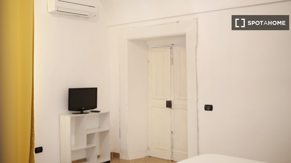 Apartment Naples, 1 bed — photo 13
