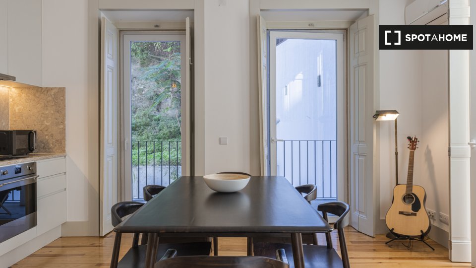 Apartment Lisbon, 1 bed — photo 15