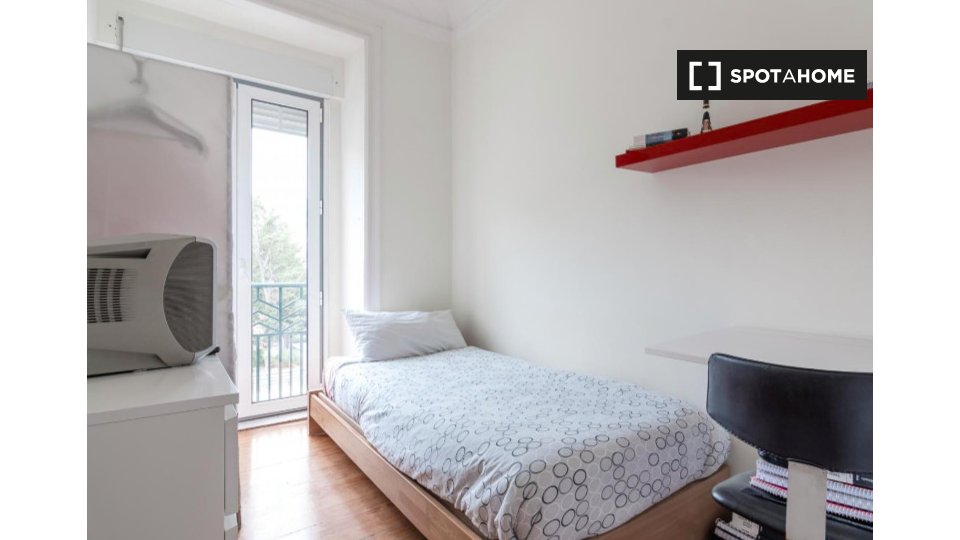 Double room Lisbon, 6 beds — photo 1