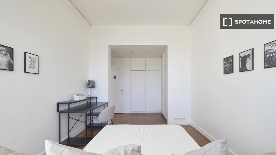 Double room Lisbon, 7 beds — photo 12
