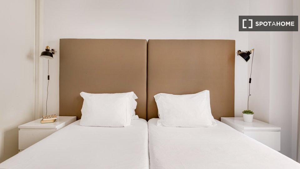 Apartment Lisbon, 3 beds — photo 10
