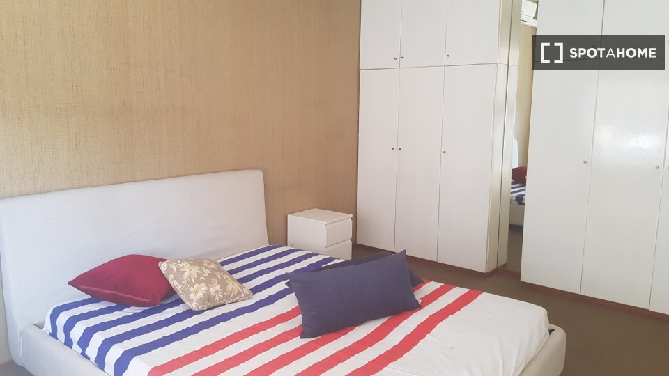 Double room Turin, 4 beds — photo 17