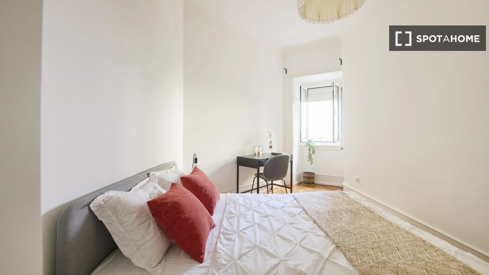 Double room Lisbon, 9 beds — photo 2