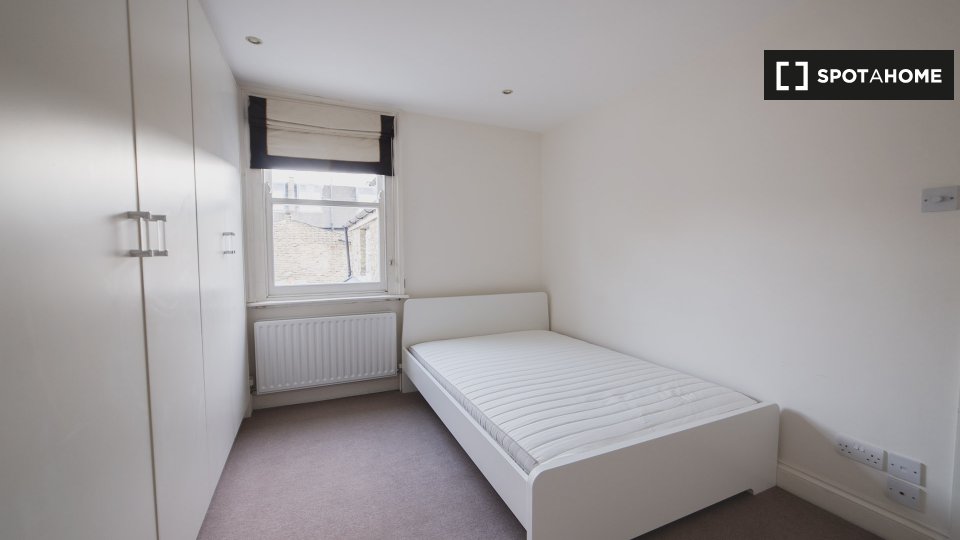 Double room London, 6 beds — photo 17