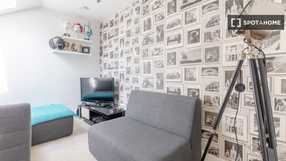 Apartment London, 4 beds, 134m² — photo 18