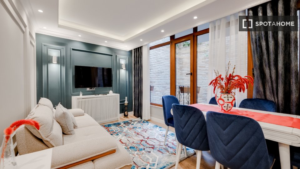 Apartment Istanbul, 1 bed — photo 1