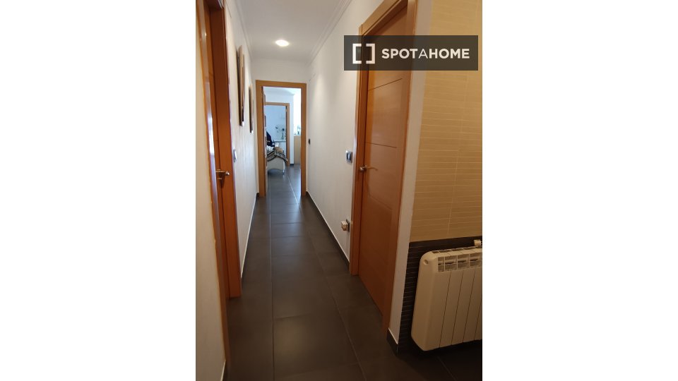 Apartment Valencia, 2 beds, 80m² — photo 17