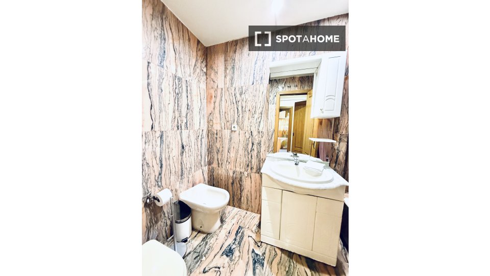 Apartment Madrid, 2 beds, 60m² — photo 9