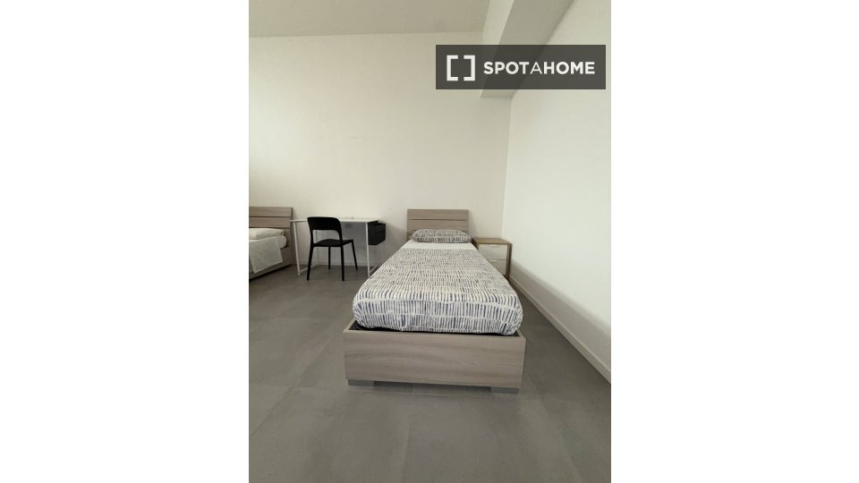 Double room Milan, 8 beds — photo 19