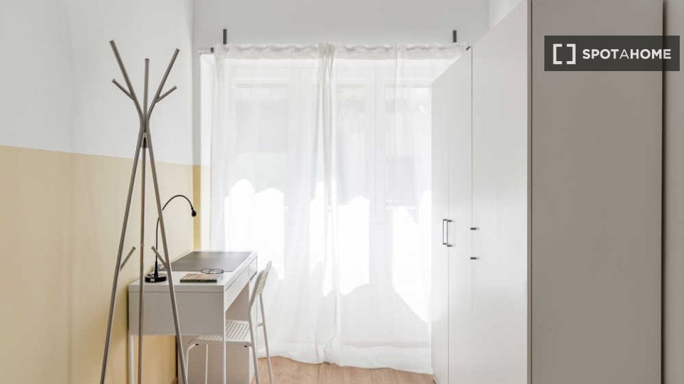 Double room Lisbon, 8 beds — photo 60