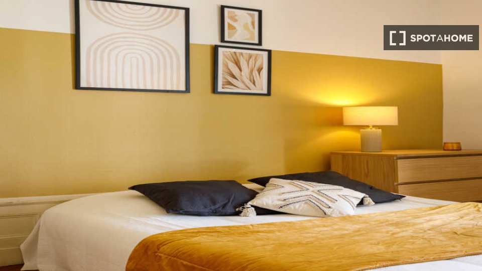 Double room Lyon, 4 beds, 120m² — photo 17