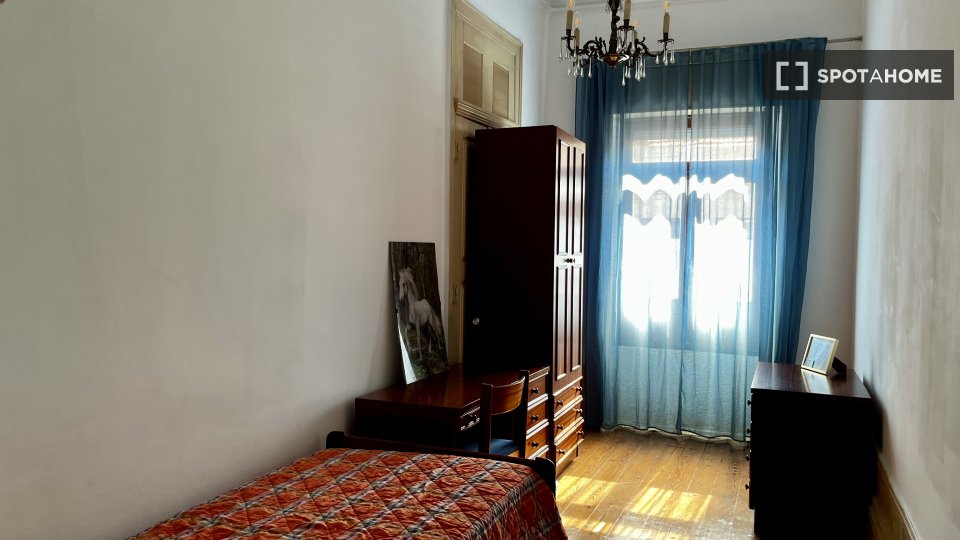Double room Porto, 3 beds — photo 16