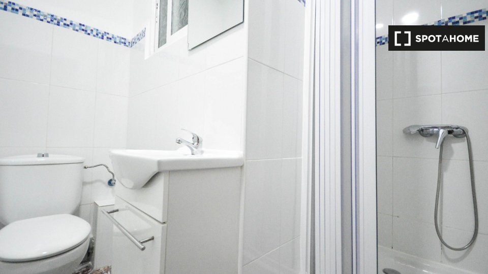 Double room Valencia, 4 beds, 95m² — photo 14