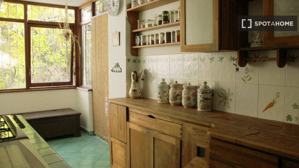 Double room Rome, 4 beds, 130m² — photo 20