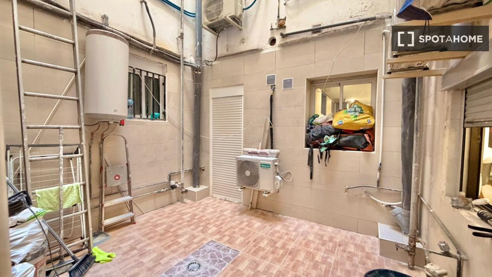 Apartment Valencia, 3 beds, 97m² — photo 4