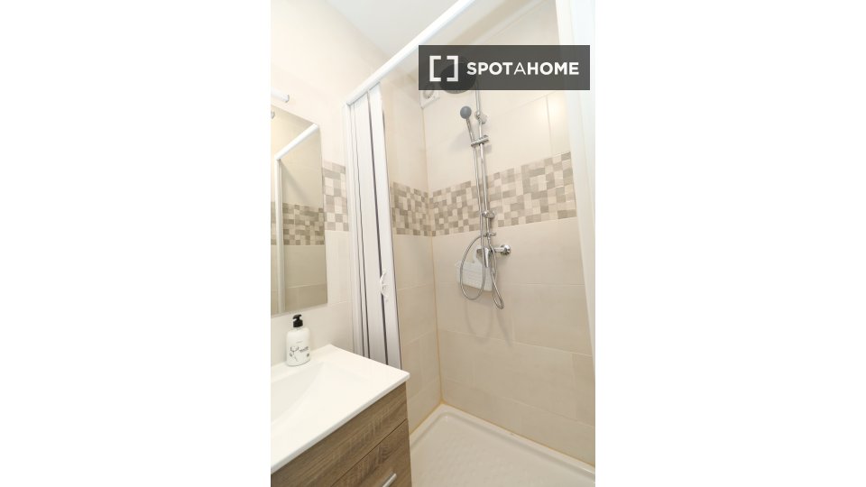 Double room Valencia, 4 beds — photo 29