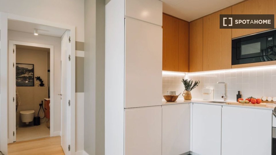 Apartment Lisbon, 2 beds — photo 16