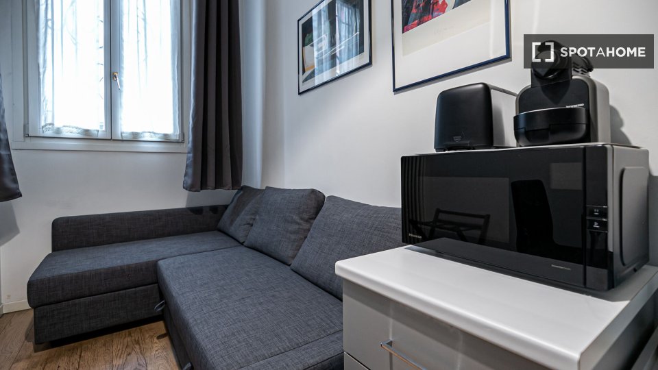 Apartment Milan, 1 bed, 45m² — photo 3