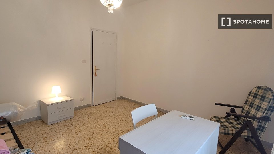 Stanza in affitto in appartamento condiviso a Montespaccato, Roma - a Roma