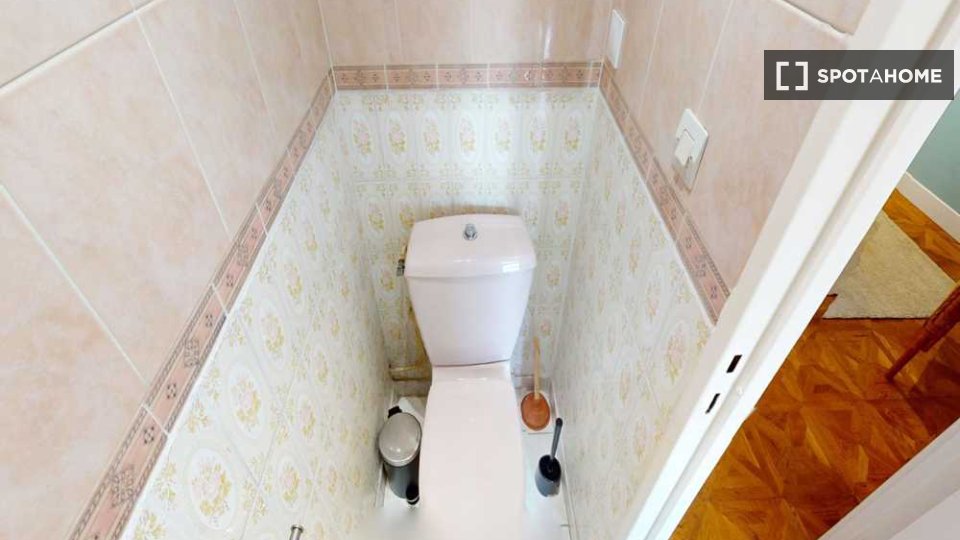 Double room Paris, 5 beds, 100m² — photo 5