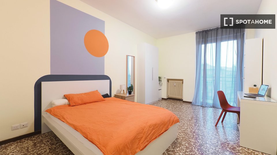 Double room Milan, 2 beds — photo 15