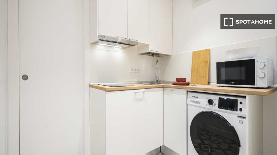 Double room Madrid, 1 bed — photo 40