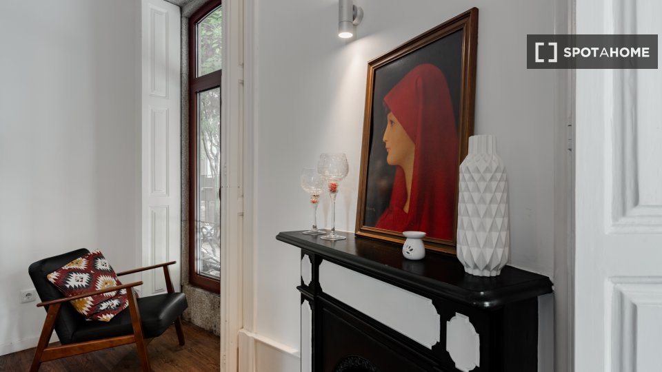 Apartment Porto, 4 beds, 105m² — photo 13