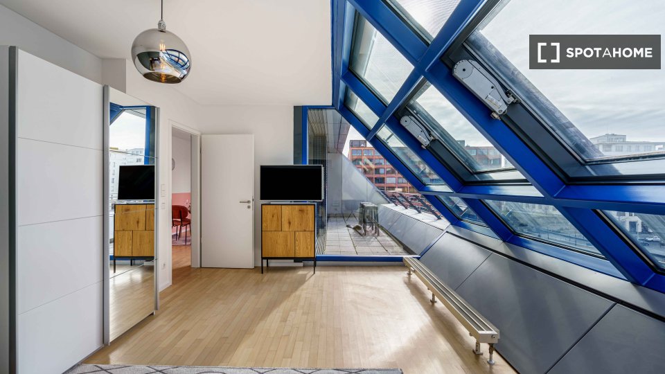 Double room Berlin, 4 beds, 123m² — photo 1