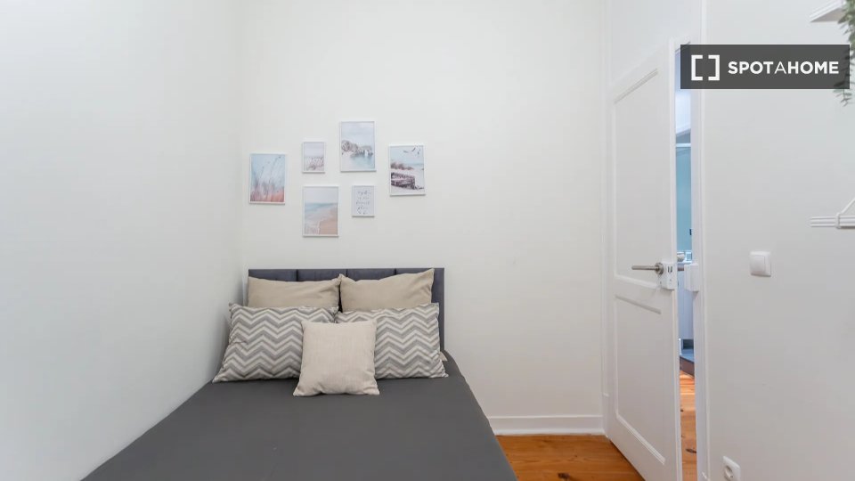 Double room Lisbon, 6 beds — photo 2