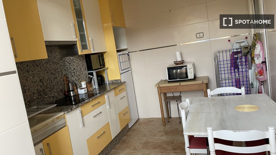 Double room Vigo, 4 beds, 90m² — photo 7