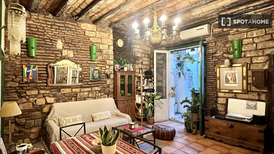 Double room Barcelona, 1 bed, 67m² — photo 5