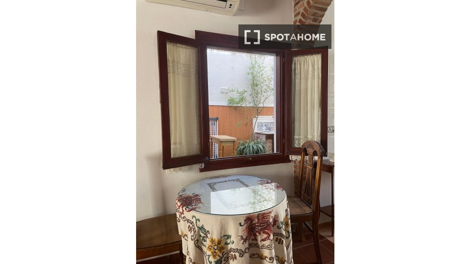 Apartment Granada, 2 beds, 95m² — photo 10
