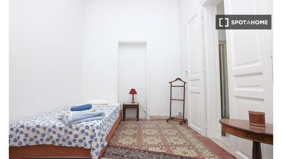 Double room Athens, 8 beds — photo 3