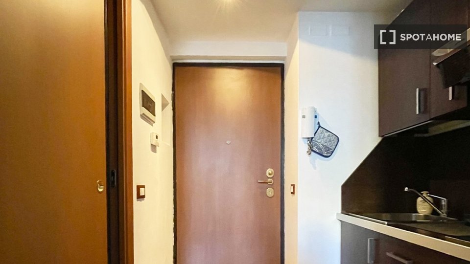 Apartment mono Milan, 24m² — photo 1
