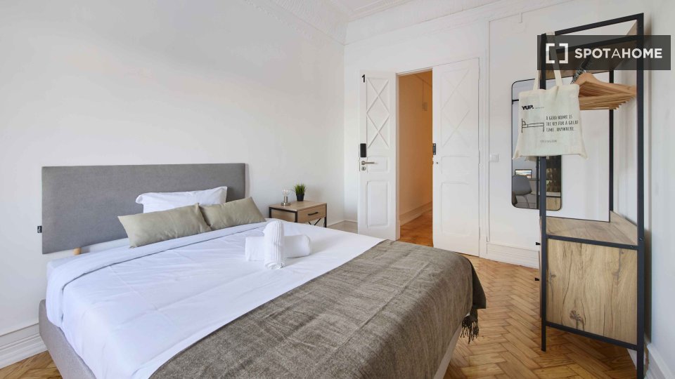 Double room Lisbon, 7 beds — photo 31