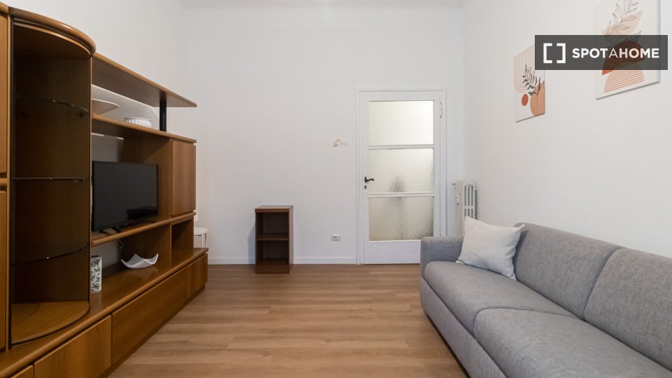 Apartment Milan, 1 bed, 80m² — photo 3