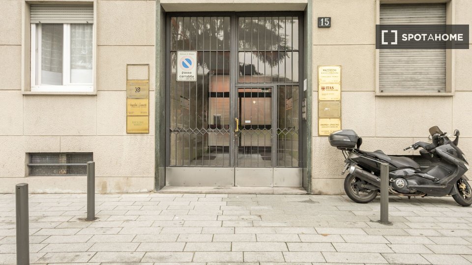 Apartment Milan, 2 beds, 70m² — photo 12