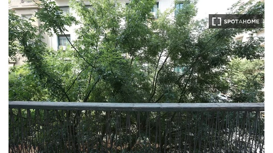 Double room Athens, 4 beds — photo 10