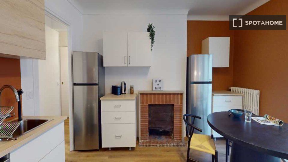 Double room Paris, 5 beds, 110m² — photo 17