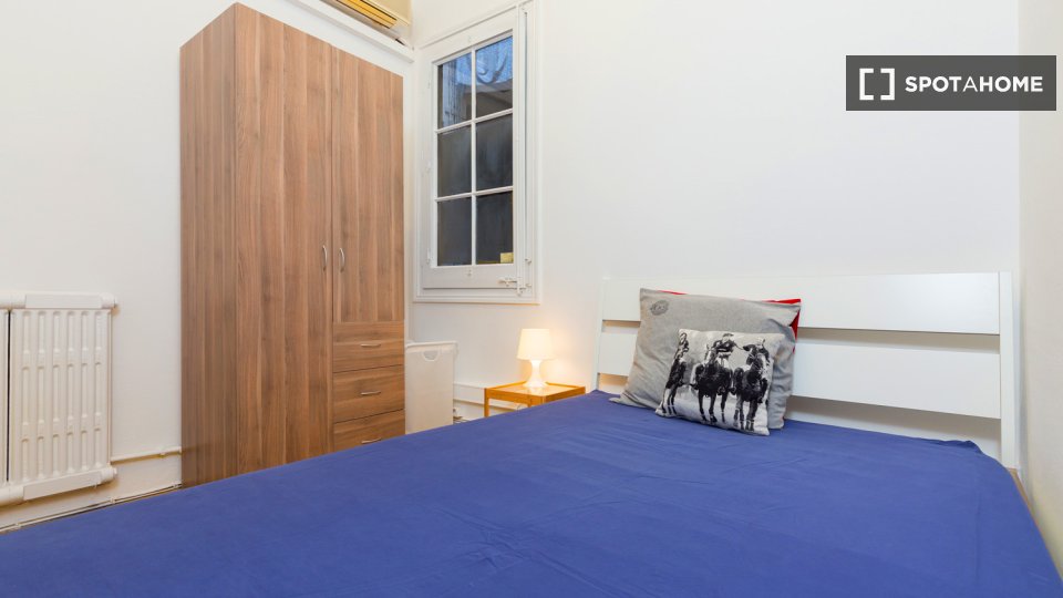 Double room Barcelona, 8 beds, 175m² — photo 11