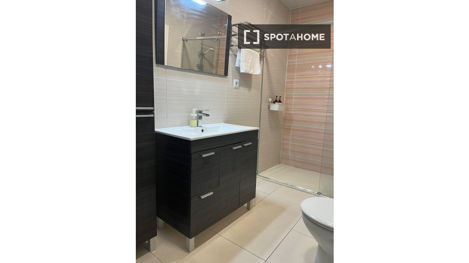 Camera doppia Barcellona, 2 camere, 60m² — foto 3