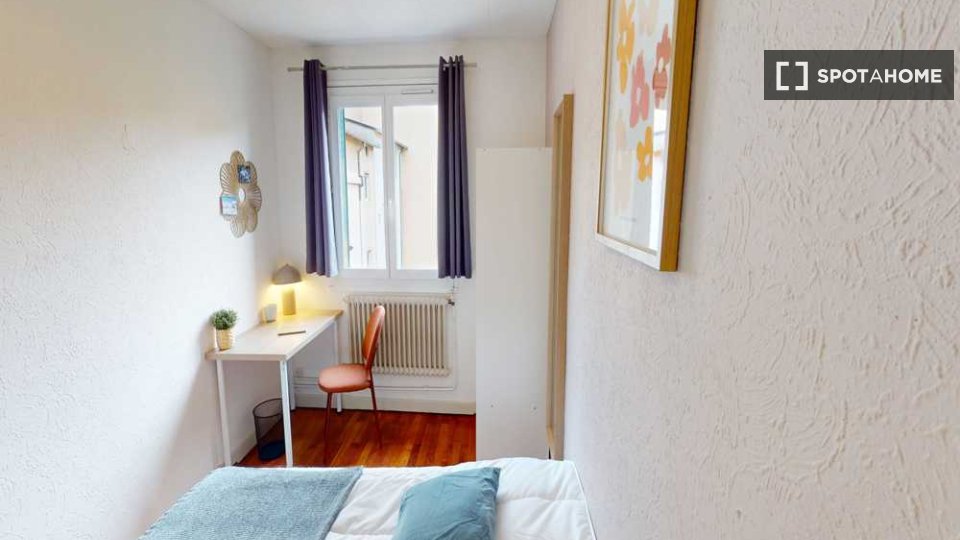 Double room Lyon, 4 beds, 80m² — photo 7