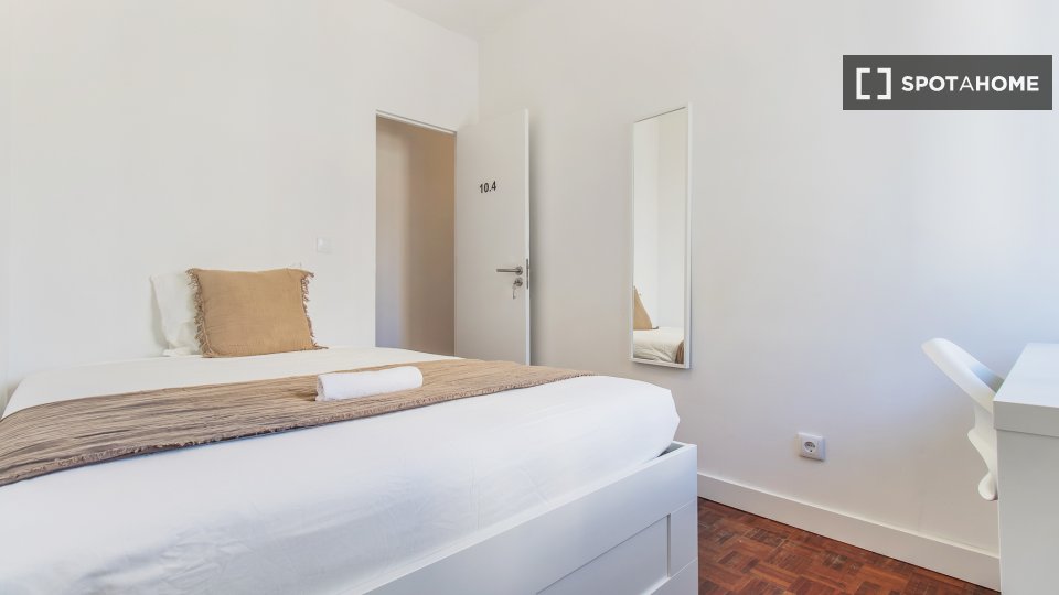 Double room Lisbon, 10 beds — photo 16