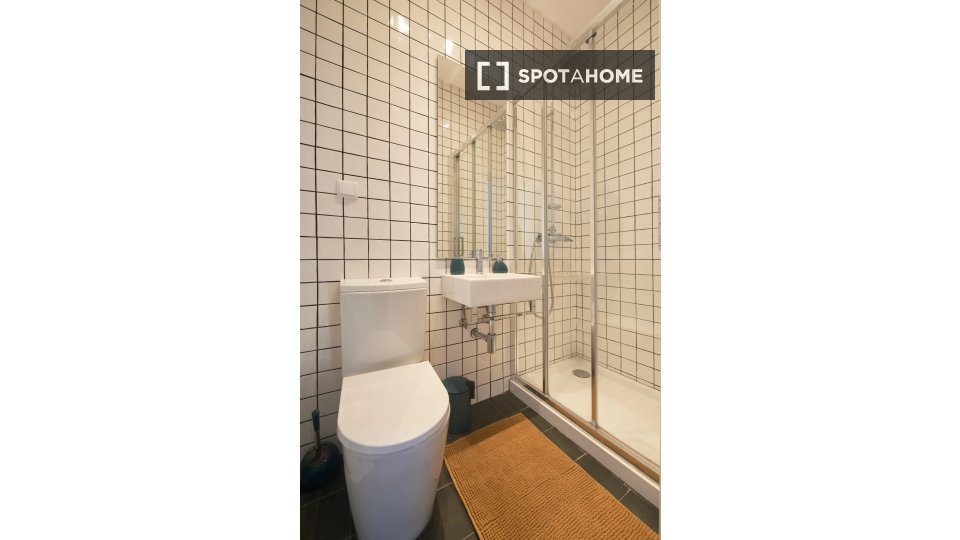 Double room Lisbon, 7 beds — photo 10