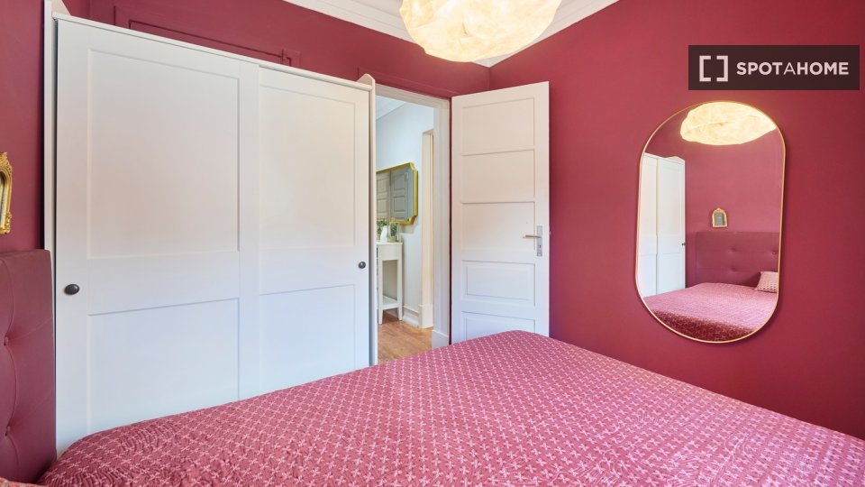 Double room Lisbon, 4 beds — photo 34