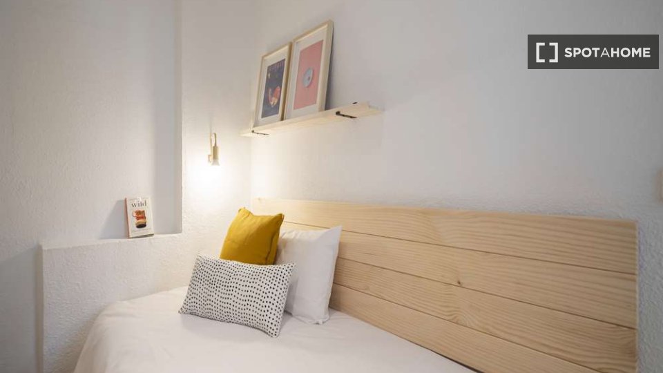 Double room Madrid, 16 beds — photo 3