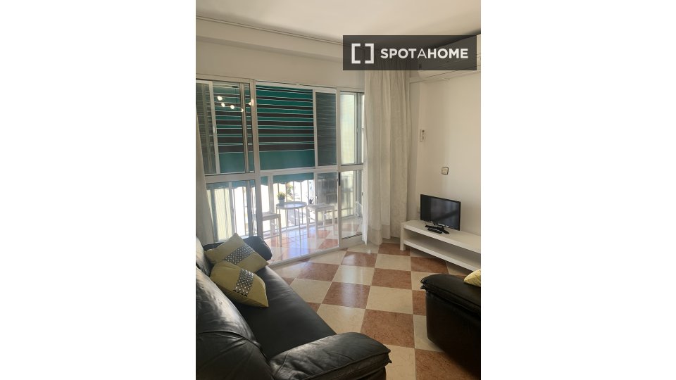 Double room Malaga, 4 beds — photo 9