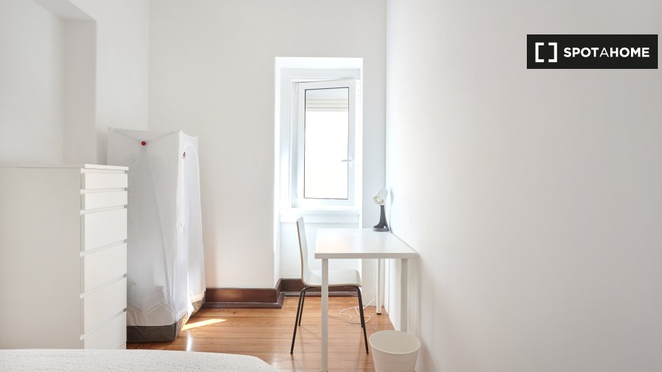 Double room Lisbon, 9 beds — photo 3