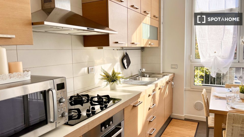 Double room Milan, 4 beds, 107m² — photo 15